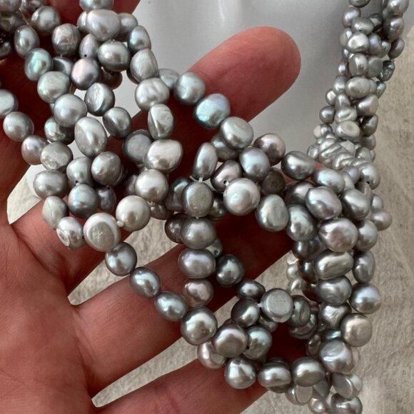 Chunky Water Pearls Multi Strand Chocker Necklace / Grey - Picture 5 of 6